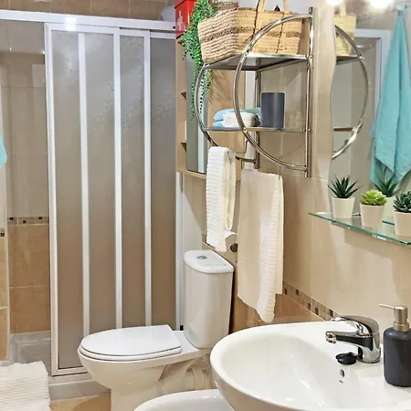 Erase Vez Turistico Junto A La Catedral De *